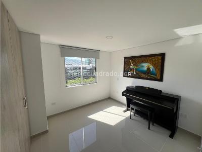 Apartamento en venta en El Portal, Envigado · foto 7 de 19