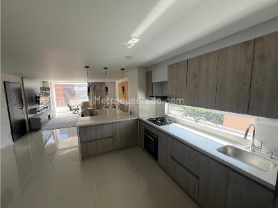 Apartamento en venta en El Portal, Envigado · foto 14 de 19