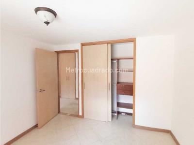 Apartamento de 3 alcobas en venta en Conquistadores, Medellín, 174 m² · foto 17 de 20