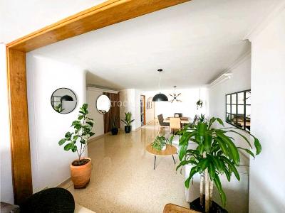 Apartamento de 3 alcobas en venta en Conquistadores, Medellín, 120 m² · foto 4 de 17