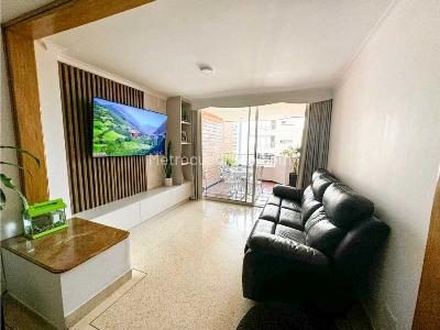 Apartamento de 3 alcobas en venta en Conquistadores, Medellín, 120 m² · foto 5 de 17