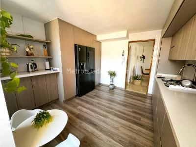 Apartamento de 3 alcobas en venta en Conquistadores, Medellín, 120 m² · foto 9 de 17