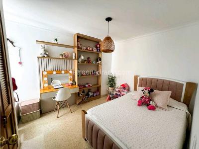 Apartamento de 3 alcobas en venta en Conquistadores, Medellín, 120 m² · foto 10 de 17
