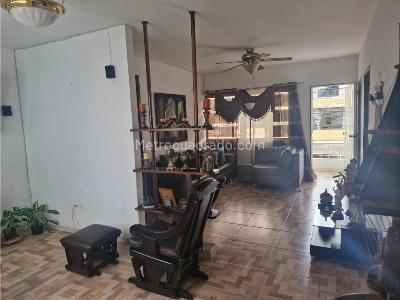 Casa de 3 alcobas en venta en Porvenir, Medellín, 164 m² · foto 13 de 16