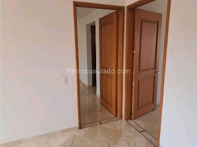 Apartamento en venta en Laureles En Medellin, Medellín · foto 12 de 20