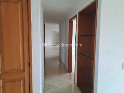 Apartamento en venta en Laureles En Medellin, Medellín · foto 15 de 20