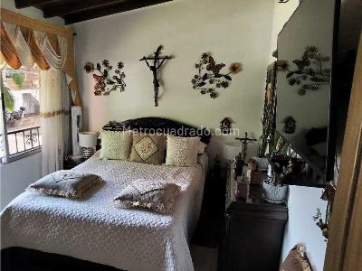 Casa de 3 alcobas en venta en Belen La Gloria, Medellín, 129 m² · foto 8 de 20