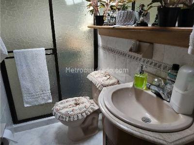 Casa de 3 alcobas en venta en Belen La Gloria, Medellín, 129 m² · foto 15 de 20
