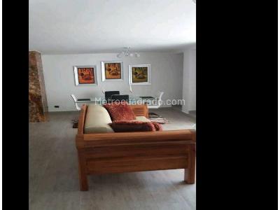Apartamento de 3 alcobas en venta en 1er Parque Laureles, Medellín, 195 m² · foto 4 de 18