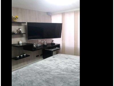 Apartamento de 3 alcobas en venta en 1er Parque Laureles, Medellín, 195 m² · foto 12 de 18