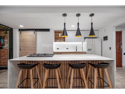 Apartamento de 4 alcobas en venta en El Poblado, Medellín, 225 m² · foto 7 de 16