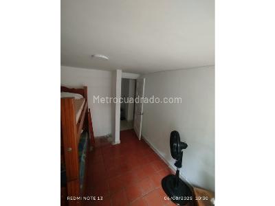 Casa de 3 alcobas en venta en Laureles En Medellin, Medellín, 129 m² · foto 4 de 15