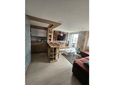Apartamento de 2 alcobas en venta en Parque Principal, Sabaneta, 66 m² · foto 2 de 16