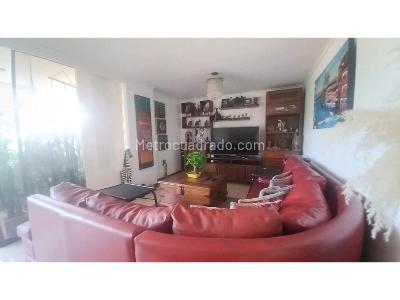 Apartamento de 3 alcobas en venta en Las Lomas, Medellín, 167 m² · foto 5 de 20