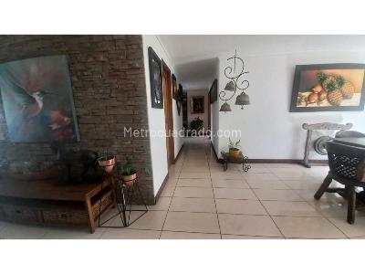 Apartamento de 3 alcobas en venta en Las Lomas, Medellín, 167 m² · foto 10 de 20