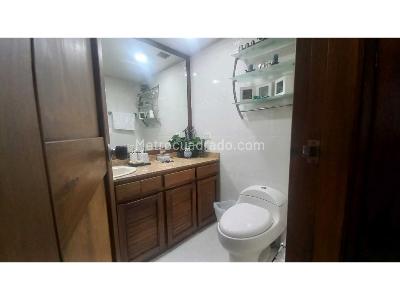Apartamento de 3 alcobas en venta en Las Lomas, Medellín, 167 m² · foto 13 de 20