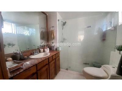 Apartamento de 3 alcobas en venta en Las Lomas, Medellín, 167 m² · foto 14 de 20