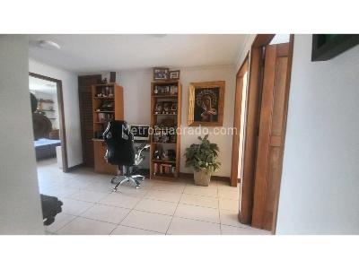 Apartamento de 3 alcobas en venta en Las Lomas, Medellín, 167 m² · foto 17 de 20