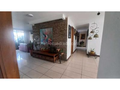 Apartamento de 3 alcobas en venta en Las Lomas, Medellín, 167 m² · foto 18 de 20