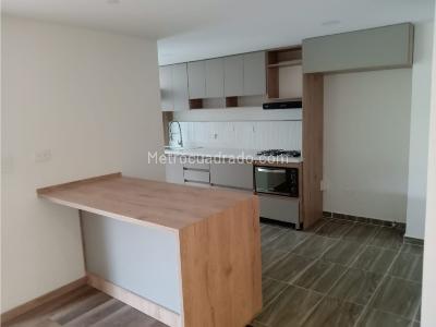 Apartamento de 3 alcobas en venta en Laureles En La Comuna 11 De Medellin, Medellín, 147 m² · foto 2 de 20