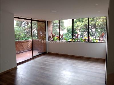 Apartamento de 3 alcobas en venta en Laureles En La Comuna 11 De Medellin, Medellín, 147 m² · foto 3 de 20
