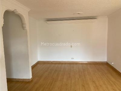 Apartamento de 3 alcobas en venta en Almeria En La Comuna 12 De Medellin, Medellín, 100 m² · foto 4 de 20