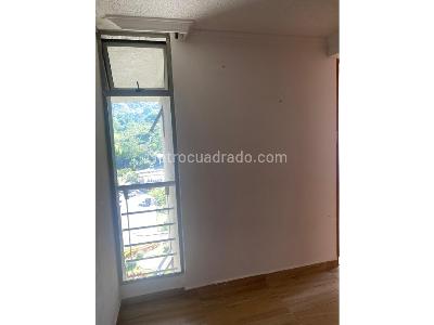 Apartamento de 3 alcobas en venta en Almeria En La Comuna 12 De Medellin, Medellín, 100 m² · foto 8 de 20