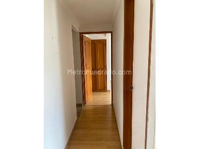 Apartamento de 3 alcobas en venta en Almeria En La Comuna 12 De Medellin, Medellín, 100 m² · foto 10 de 20