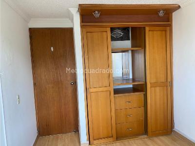 Apartamento de 3 alcobas en venta en Almeria En La Comuna 12 De Medellin, Medellín, 100 m² · foto 12 de 20