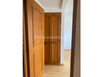 Apartamento de 3 alcobas en venta en Almeria En La Comuna 12 De Medellin, Medellín, 100 m² · foto 15 de 20
