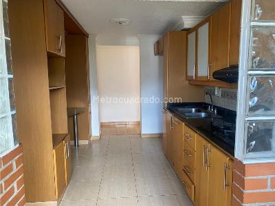 Apartamento de 3 alcobas en venta en Almeria En La Comuna 12 De Medellin, Medellín, 100 m² · foto 17 de 20