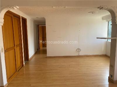 Apartamento de 3 alcobas en venta en Almeria En La Comuna 12 De Medellin, Medellín, 100 m² · foto 18 de 20
