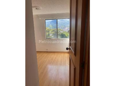 Apartamento de 3 alcobas en venta en Almeria En La Comuna 12 De Medellin, Medellín, 100 m² · foto 20 de 20