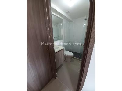 Apartamento de 3 alcobas en venta en Asdesillas, Sabaneta, 72 m² · foto 5 de 13
