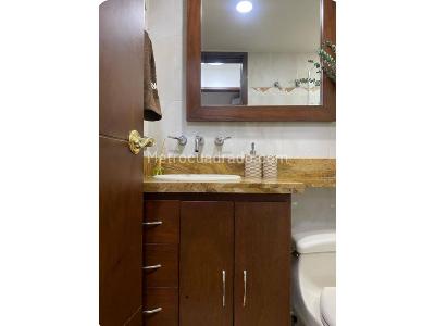 Apartaestudio en venta en El Poblado Provenza, Medellín, 74 m² · foto 6 de 20