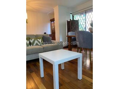Apartaestudio en venta en El Poblado Provenza, Medellín, 74 m² · foto 11 de 20