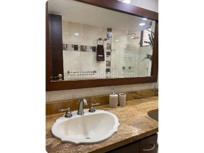 Apartaestudio en venta en El Poblado Provenza, Medellín, 74 m² · foto 15 de 20