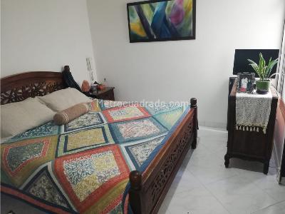 Apartamento de 2 alcobas en venta en El Dorado, Envigado, 68 m² · foto 8 de 14