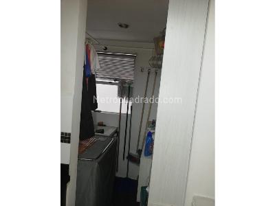 Apartamento de 2 alcobas en venta en El Dorado, Envigado, 68 m² · foto 9 de 14