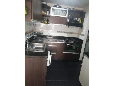 Apartamento de 2 alcobas en venta en El Dorado, Envigado, 68 m² · foto 13 de 14