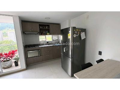 Apartamento de 2 alcobas en venta en Las Antillas, Envigado, 67 m² · foto 2 de 13