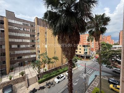 Apartamento de 4 alcobas en venta en Lorena, Medellín, 163 m² · foto 13 de 20