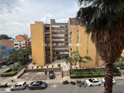 Apartamento de 4 alcobas en venta en Lorena, Medellín, 163 m² · foto 14 de 20