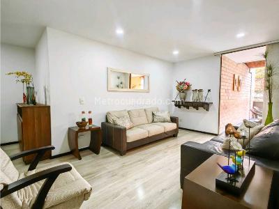 Apartamento en venta en Conquistadores, Medellín · foto 2 de 20