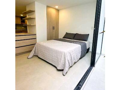 Apartaestudio en venta en Conquistadores, Medellín, 40 m² · foto 2 de 11