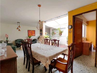 Casa de 5 alcobas en venta en Belen Rosales, Medellín, 154 m² · foto 12 de 20