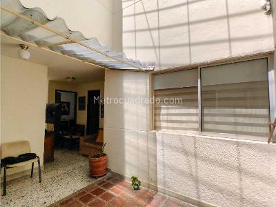 Casa de 5 alcobas en venta en Belen Rosales, Medellín, 154 m² · foto 18 de 20