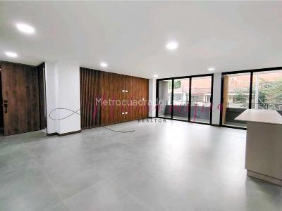 Apartamento de 3 alcobas en venta en Laureles, Medellín, 155 m² · foto 6 de 17