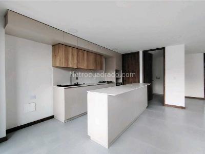 Apartamento en venta en Laureles En Medellin, Medellín · foto 2 de 20