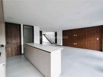 Apartamento en venta en Laureles En Medellin, Medellín · foto 3 de 20